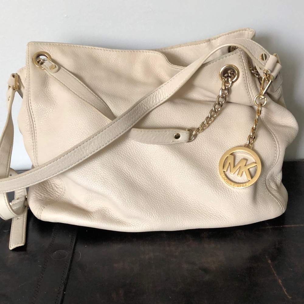 SALE Leather Michael Kors Handbag